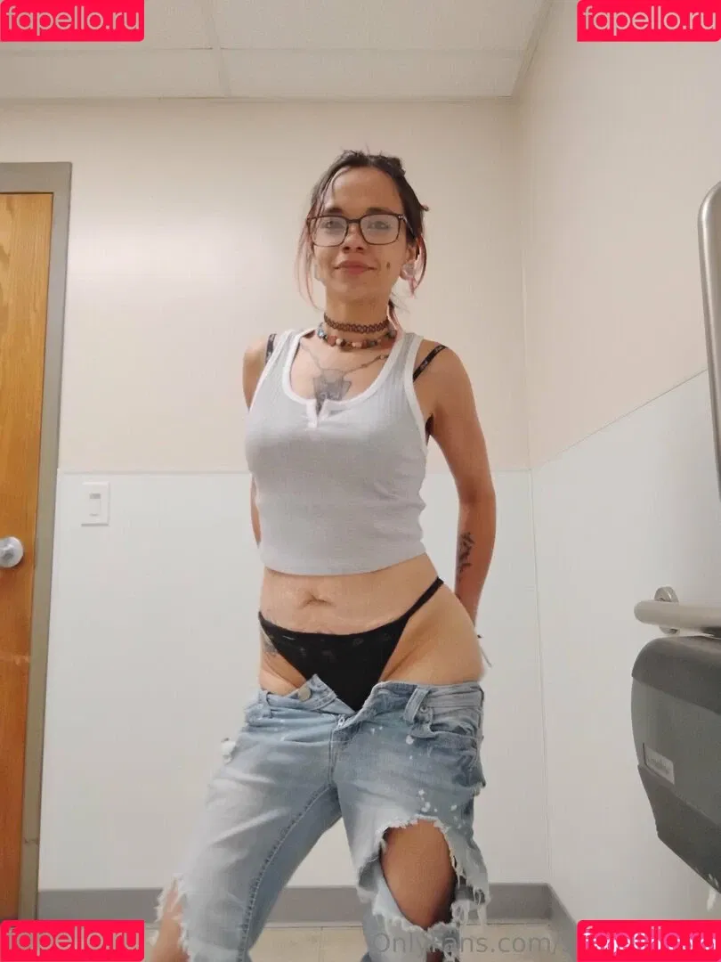 savagesiren / theywannabesavage Onlyfans Photo Gallery 