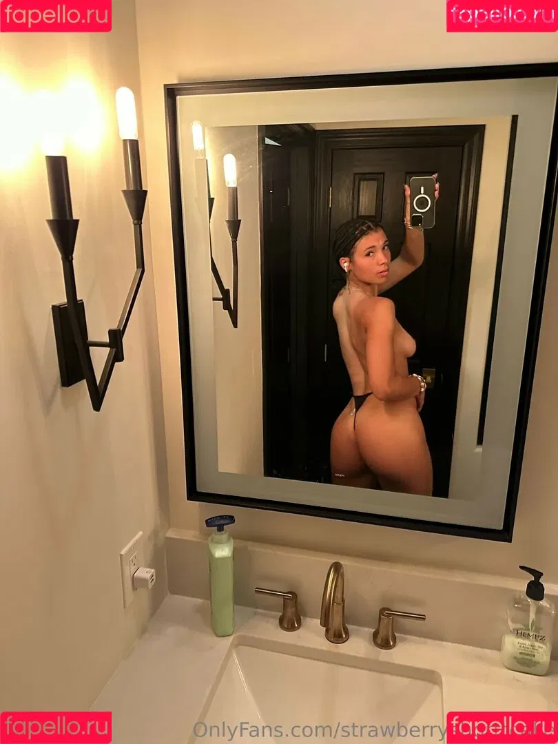 Jules Berry / strawberryshortcake / strawberryshorttcake / urfavoritejname Onlyfans Photo Gallery 