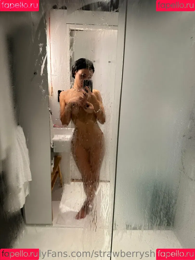 Jules Berry / strawberryshortcake / strawberryshorttcake / urfavoritejname Onlyfans Photo Gallery 
