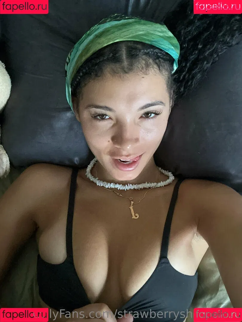 Jules Berry / strawberryshortcake / strawberryshorttcake / urfavoritejname Onlyfans Photo Gallery 