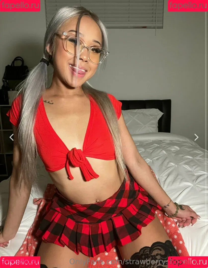 Jules Berry / strawberryshortcake / strawberryshorttcake / urfavoritejname Onlyfans Photo Gallery 