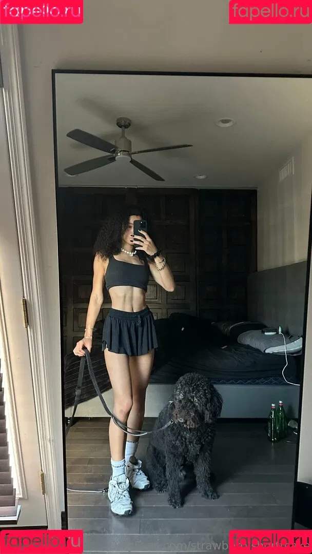 Jules Berry / strawberryshortcake / strawberryshorttcake / urfavoritejname Onlyfans Photo Gallery 