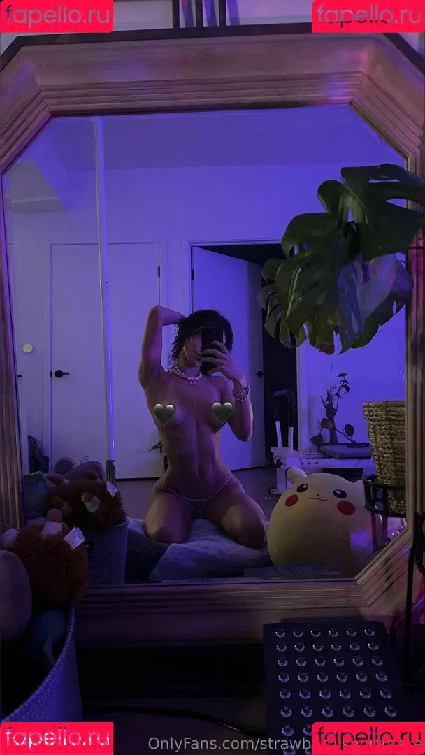 Jules Berry / strawberryshortcake / strawberryshorttcake / urfavoritejname Onlyfans Photo Gallery 