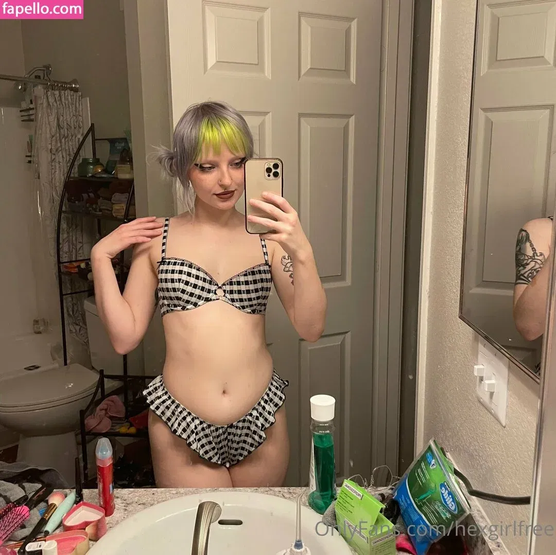 graveyardgoddess / hexgirlfree Onlyfans Photo Gallery 