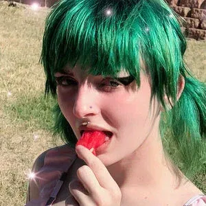 graveyardgoddess / hexgirlfree Onlyfans Photo Gallery 