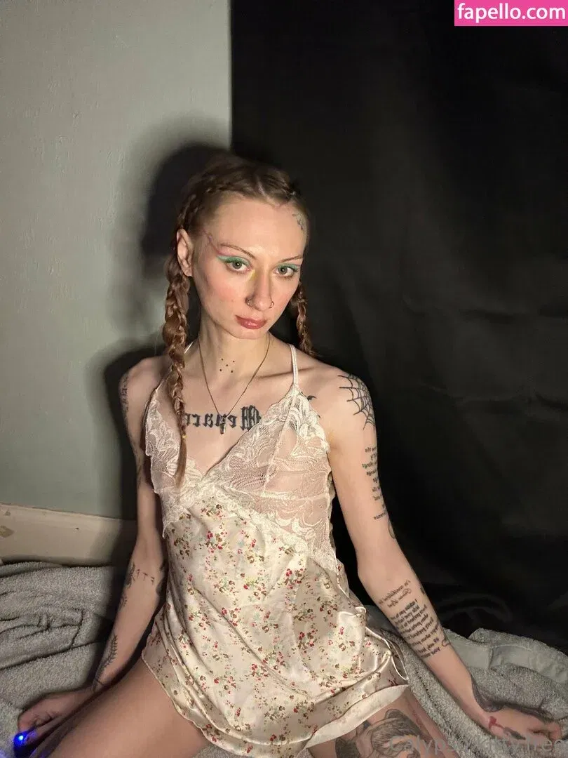 calypsokittyfree / kit_kalypso Onlyfans Photo Gallery 