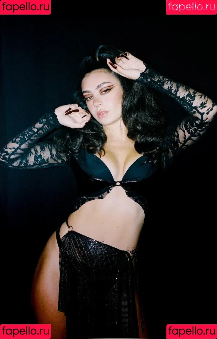 Charli XCX / charli_xcx / charlignarly Onlyfans Photo Gallery 