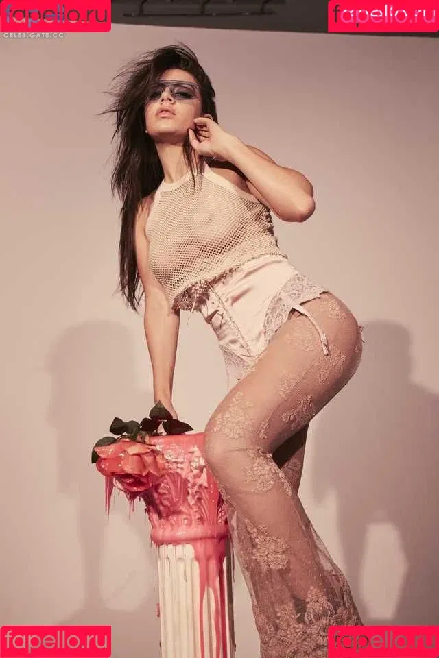 Charli XCX / charli_xcx / charlignarly Onlyfans Photo Gallery 