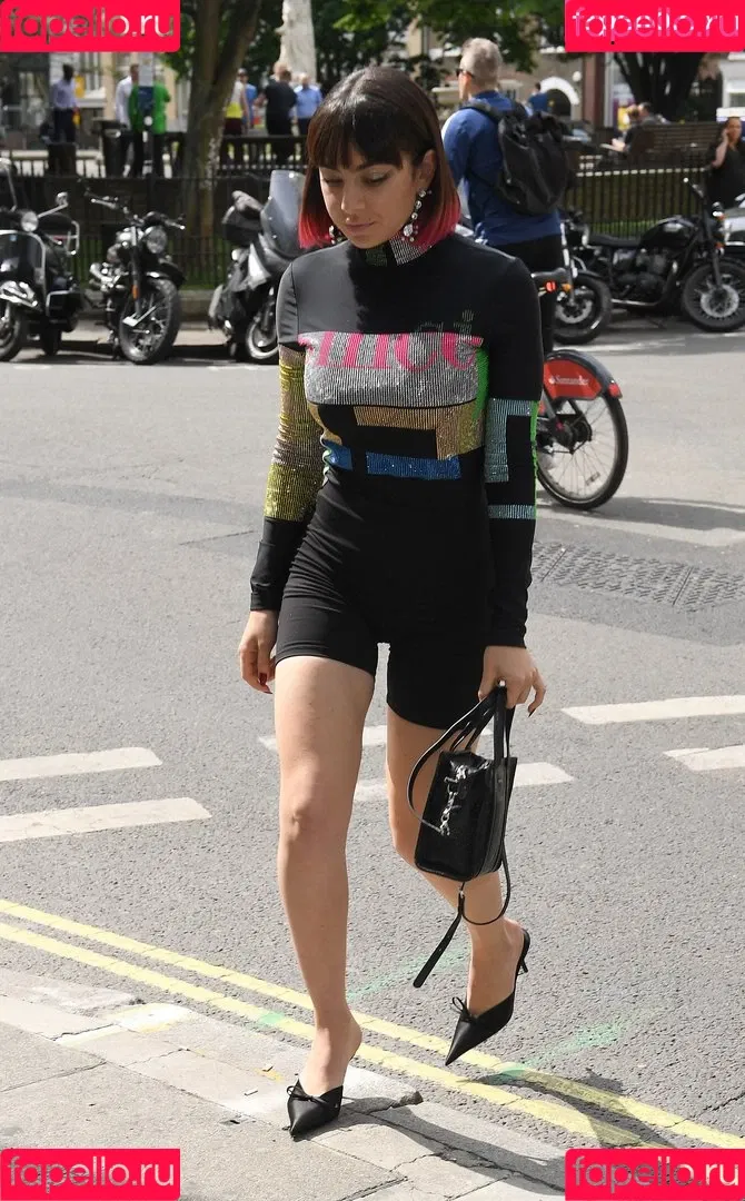 Charli XCX / charli_xcx / charlignarly Onlyfans Photo Gallery 
