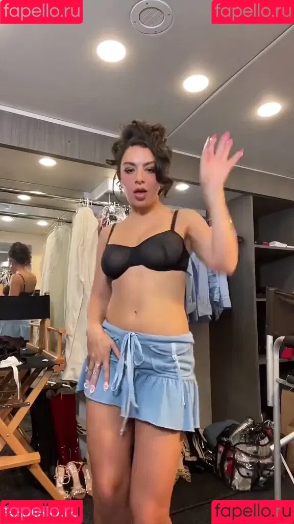 Charli XCX / charli_xcx / charlignarly Onlyfans Photo Gallery 