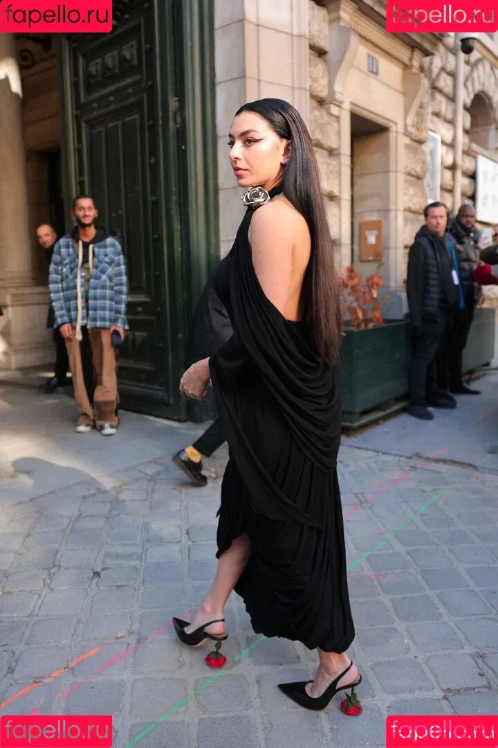 Charli XCX / charli_xcx / charlignarly Onlyfans Photo Gallery 