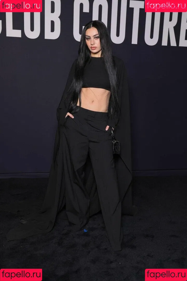 Charli XCX / charli_xcx / charlignarly Onlyfans Photo Gallery 