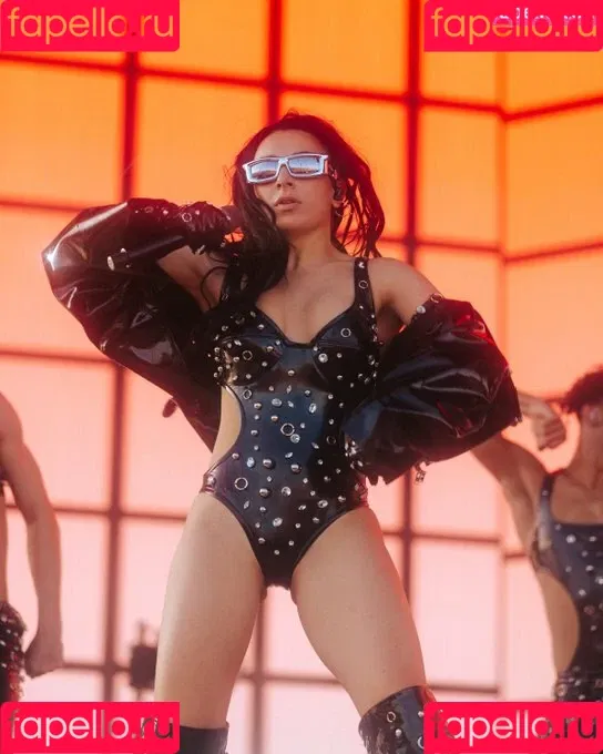 Charli XCX / charli_xcx / charlignarly Onlyfans Photo Gallery 
