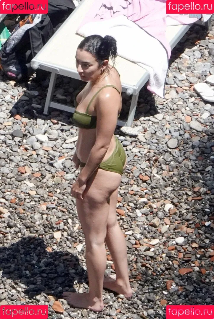 Charli XCX / charli_xcx / charlignarly Onlyfans Photo Gallery 