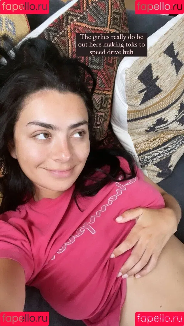 Charli XCX / charli_xcx / charlignarly Onlyfans Photo Gallery 