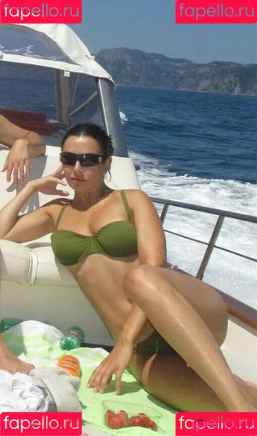 Charli XCX / charli_xcx / charlignarly Onlyfans Photo Gallery 