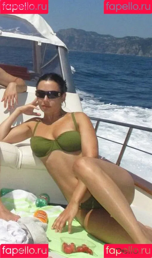 Charli XCX / charli_xcx / charlignarly Onlyfans Photo Gallery 