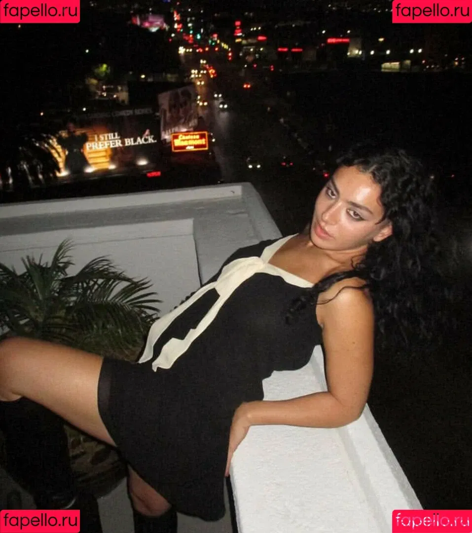 Charli XCX / charli_xcx / charlignarly Onlyfans Photo Gallery 