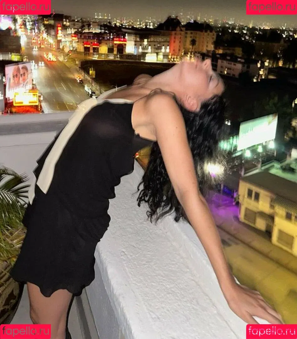 Charli XCX / charli_xcx / charlignarly Onlyfans Photo Gallery 