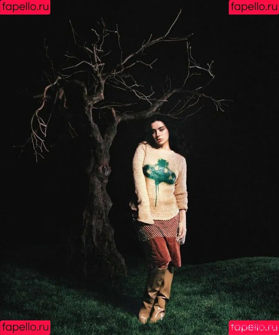 Charli XCX / charli_xcx / charlignarly Onlyfans Photo Gallery 