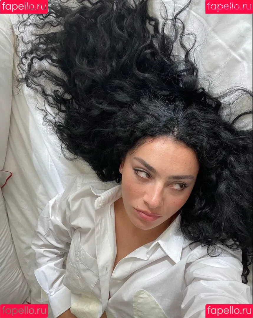 Charli XCX / charli_xcx / charlignarly Onlyfans Photo Gallery 