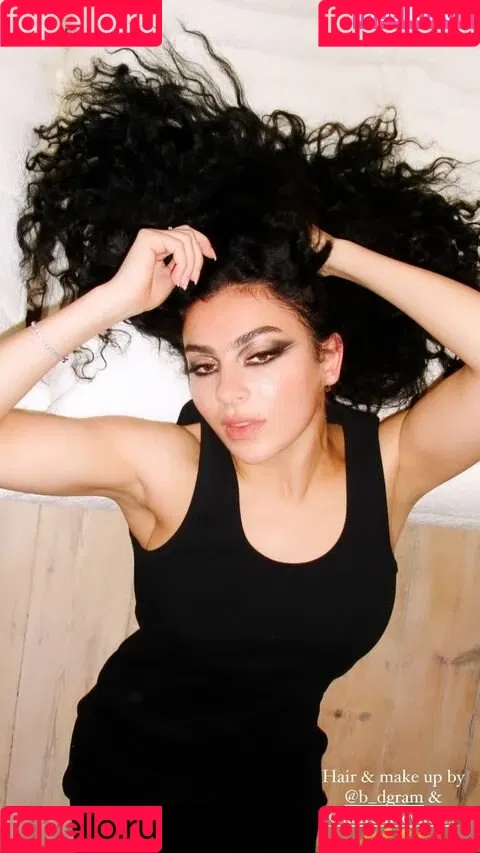 Charli XCX / charli_xcx / charlignarly Onlyfans Photo Gallery 