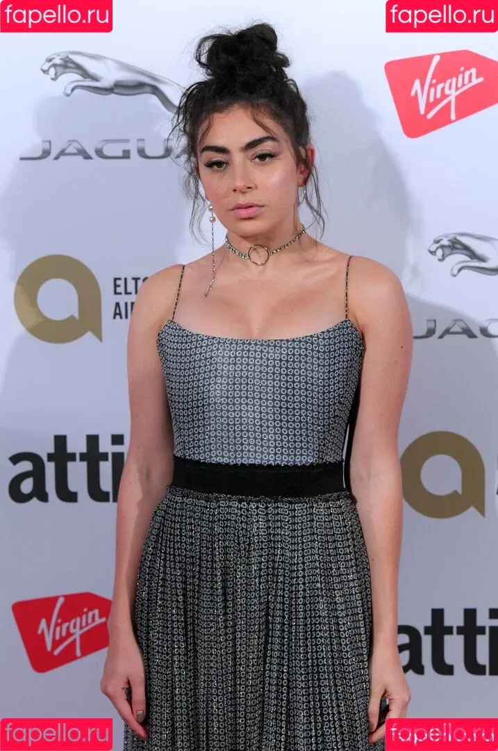Charli XCX / charli_xcx / charlignarly Onlyfans Photo Gallery 