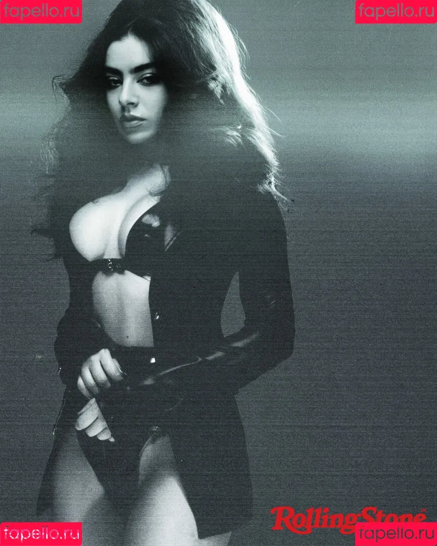 Charli XCX / charli_xcx / charlignarly Onlyfans Photo Gallery 
