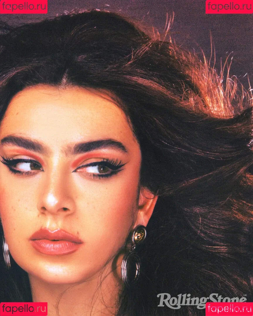 Charli XCX / charli_xcx / charlignarly Onlyfans Photo Gallery 
