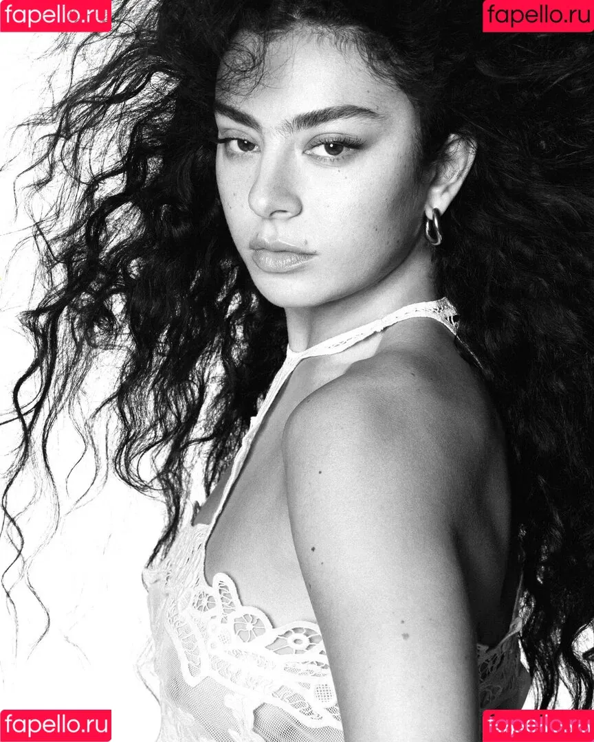Charli XCX / charli_xcx / charlignarly Onlyfans Photo Gallery 