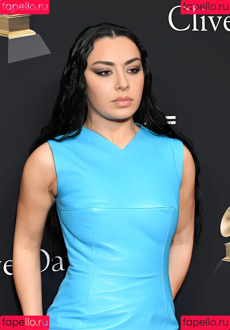 Charli XCX / charli_xcx / charlignarly Onlyfans Photo Gallery 