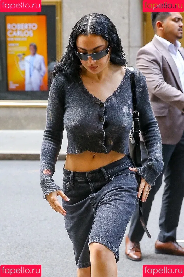 Charli XCX / charli_xcx / charlignarly Onlyfans Photo Gallery 