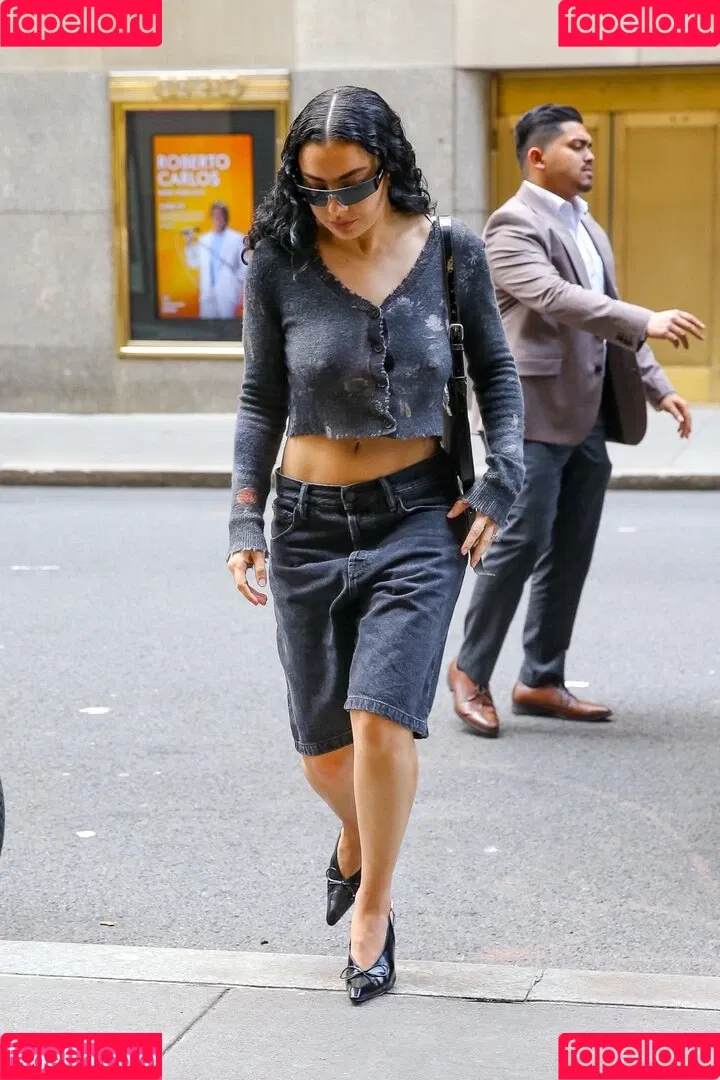 Charli XCX / charli_xcx / charlignarly Onlyfans Photo Gallery 