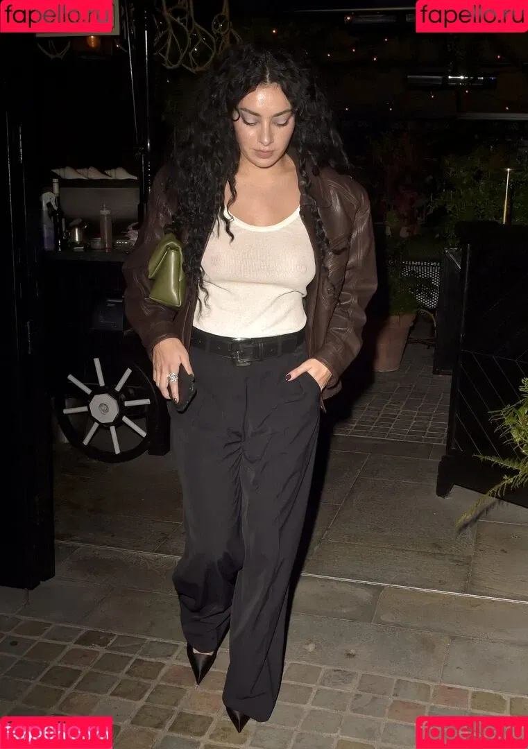 Charli XCX / charli_xcx / charlignarly Onlyfans Photo Gallery 
