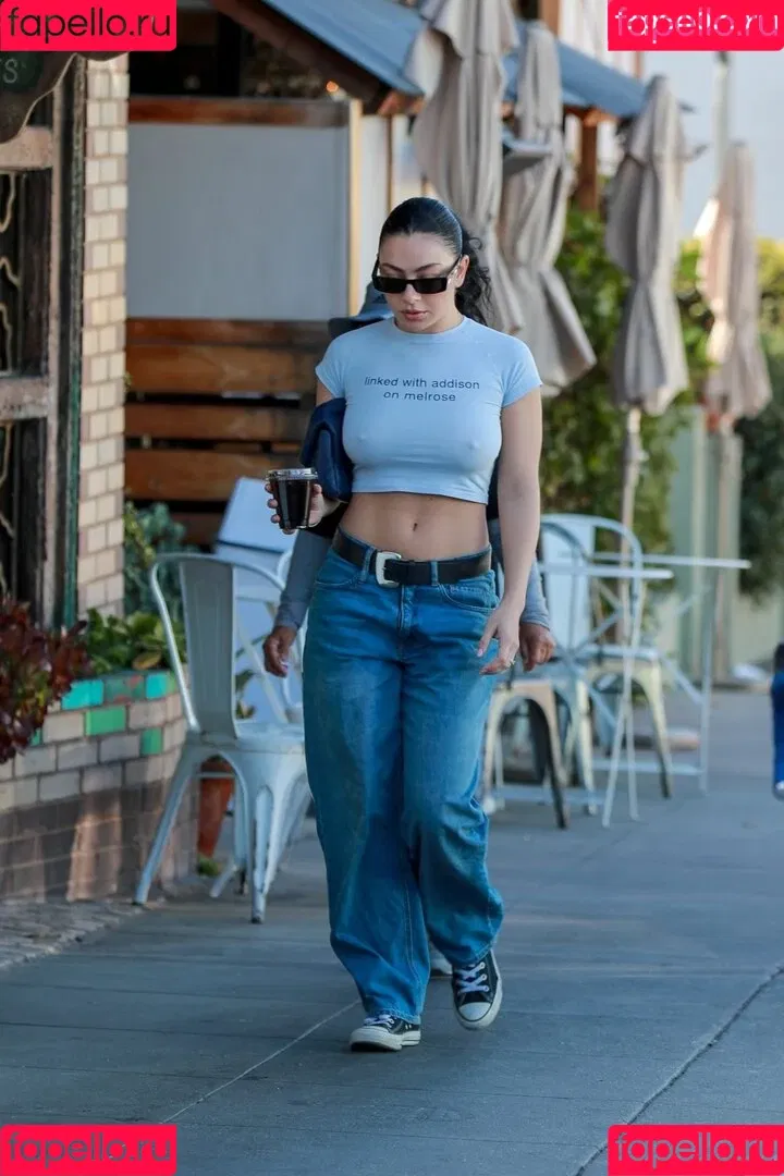 Charli XCX / charli_xcx / charlignarly Onlyfans Photo Gallery 