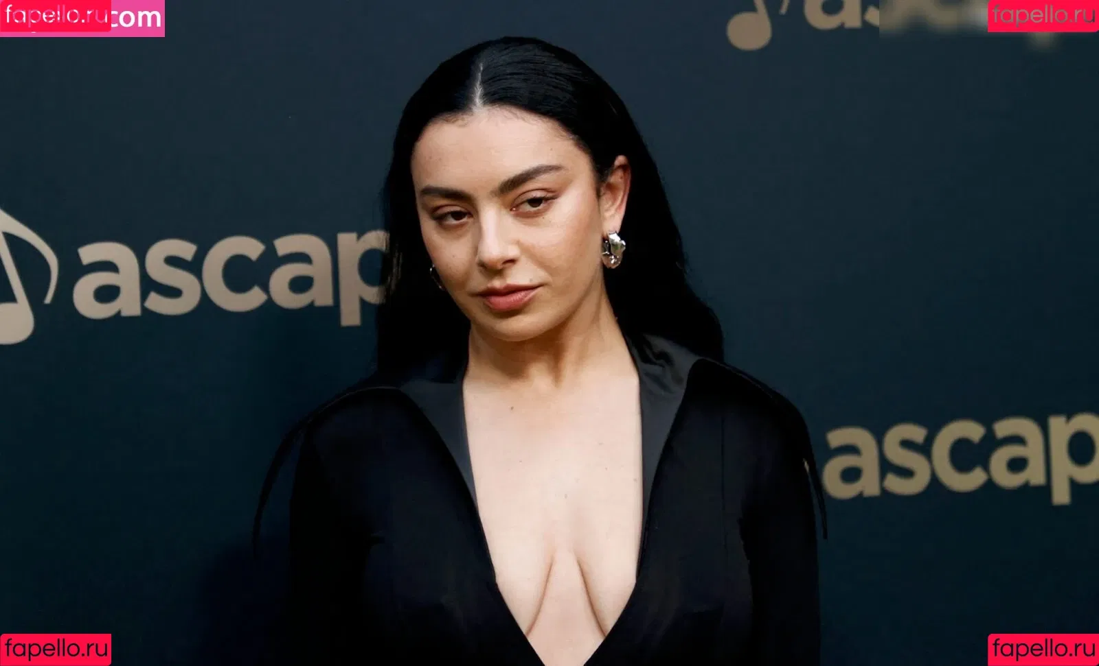 Charli XCX / charli_xcx / charlignarly Onlyfans Photo Gallery 