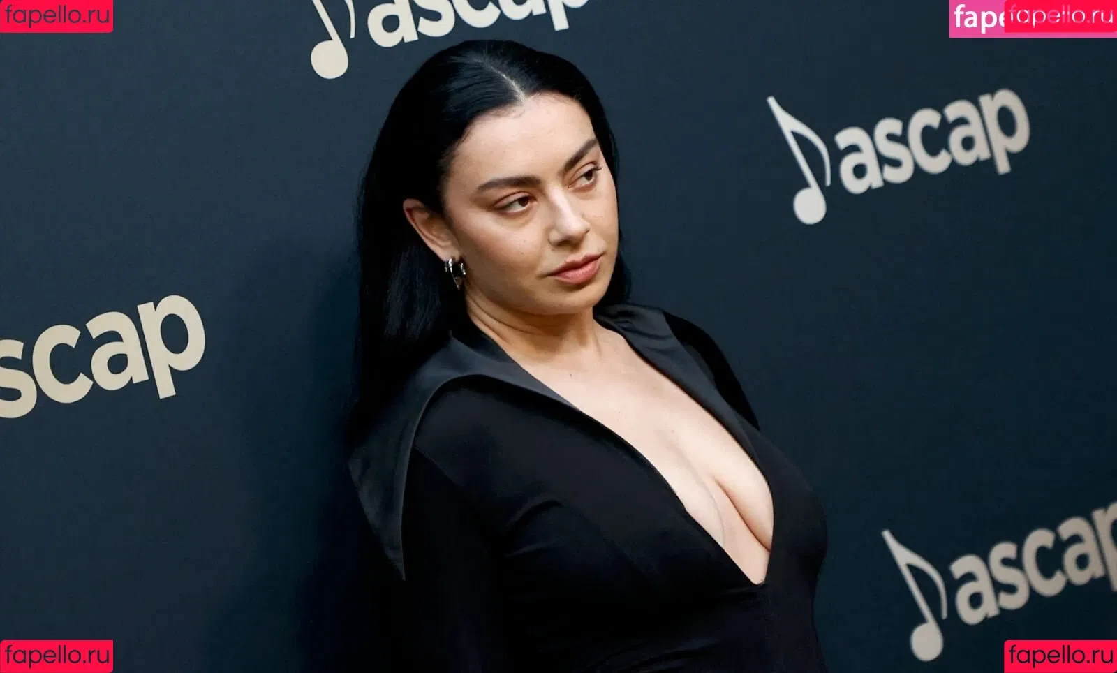 Charli XCX / charli_xcx / charlignarly Onlyfans Photo Gallery 