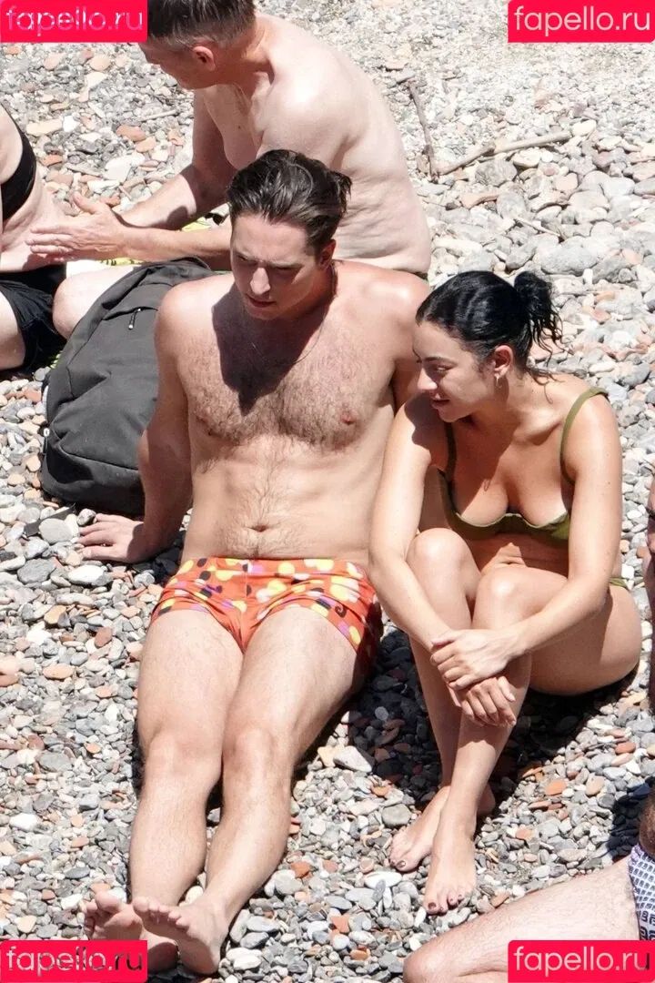Charli XCX / charli_xcx / charlignarly Onlyfans Photo Gallery 