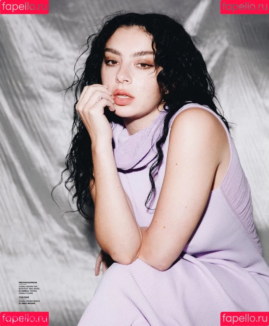 Charli XCX / charli_xcx / charlignarly Onlyfans Photo Gallery 