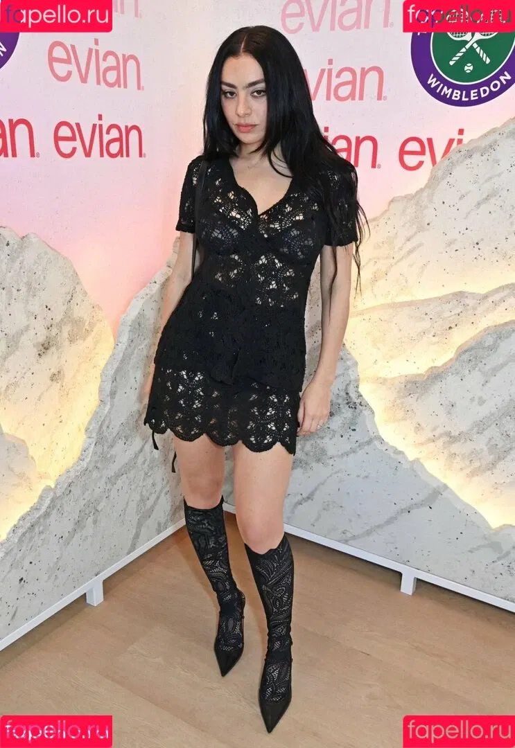 Charli XCX / charli_xcx / charlignarly Onlyfans Photo Gallery 