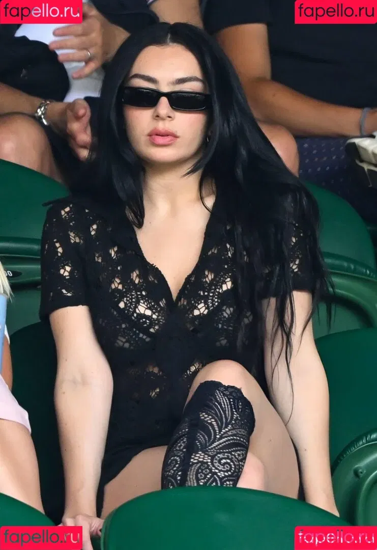 Charli XCX / charli_xcx / charlignarly Onlyfans Photo Gallery 