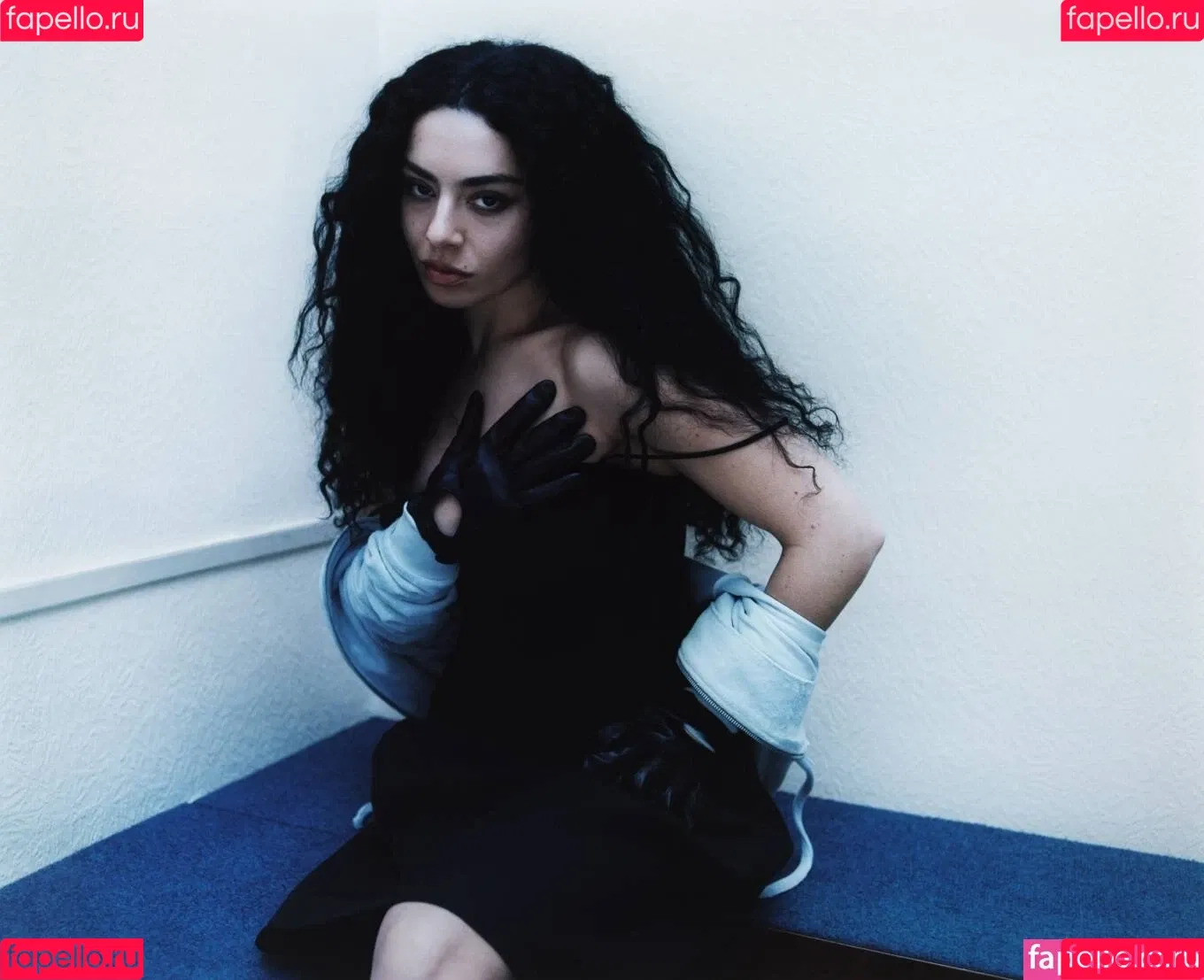 Charli XCX / charli_xcx / charlignarly Onlyfans Photo Gallery 