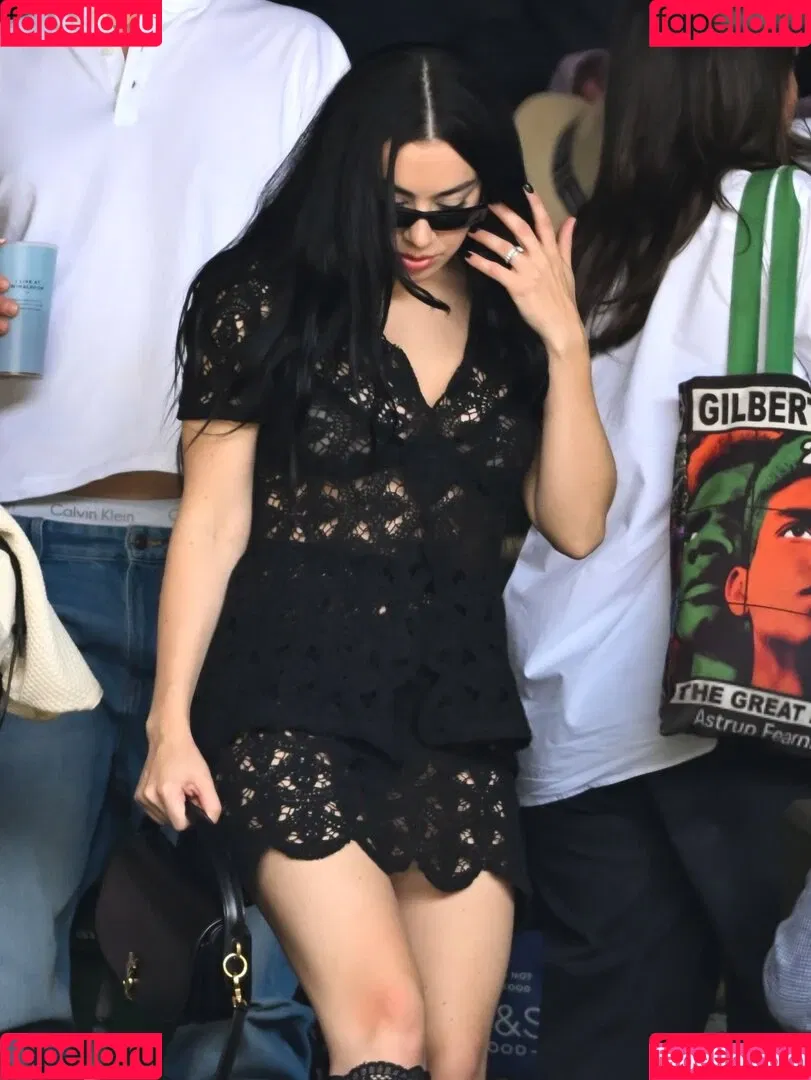 Charli XCX / charli_xcx / charlignarly Onlyfans Photo Gallery 