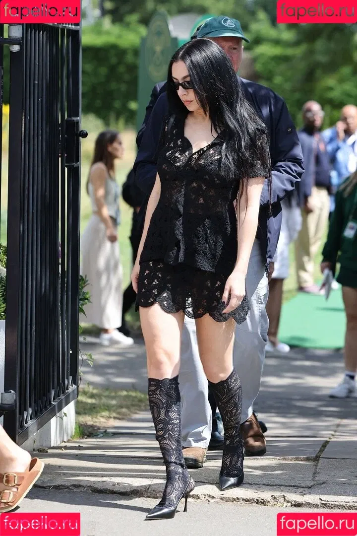 Charli XCX / charli_xcx / charlignarly Onlyfans Photo Gallery 