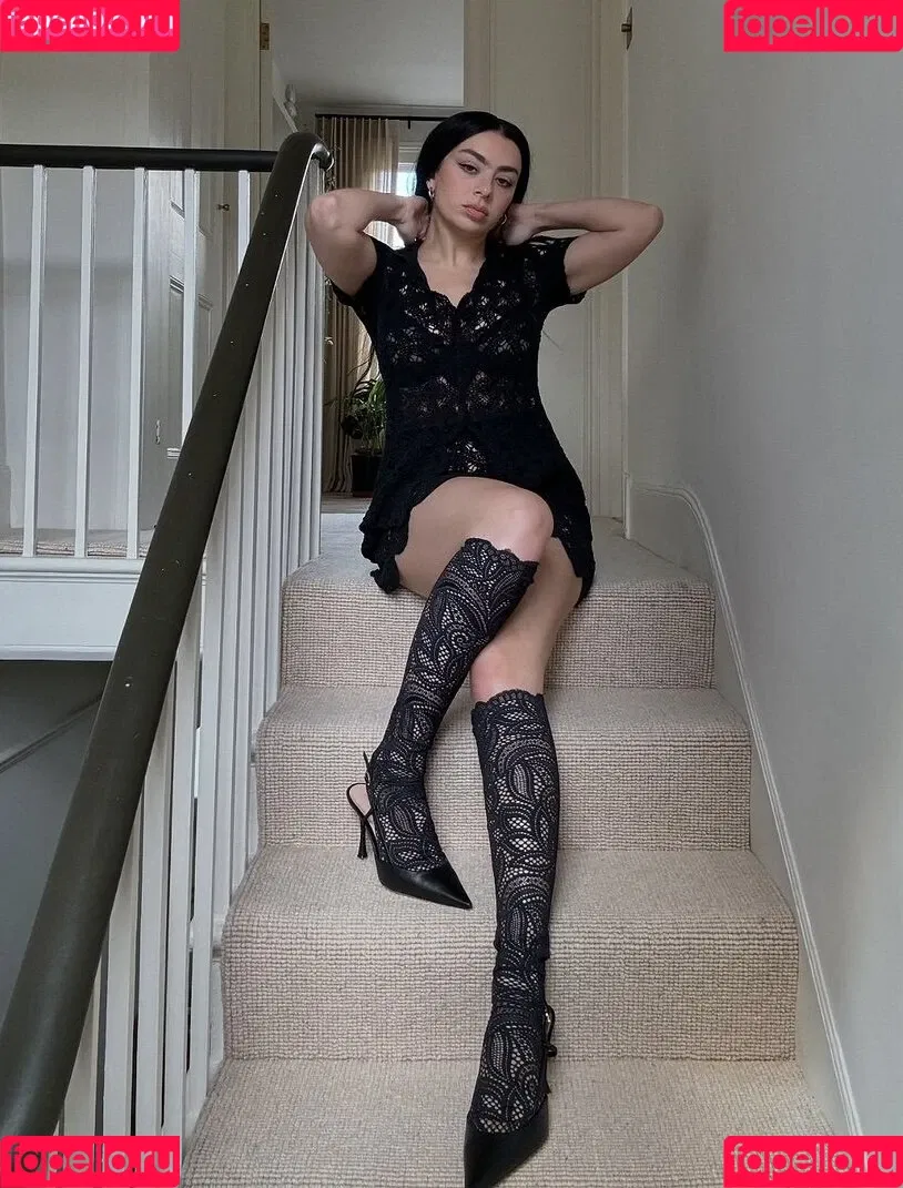 Charli XCX / charli_xcx / charlignarly Onlyfans Photo Gallery 