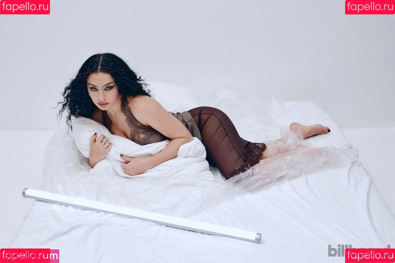 Charli XCX / charli_xcx / charlignarly Onlyfans Photo Gallery 