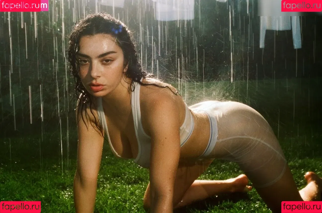 Charli XCX / charli_xcx / charlignarly Onlyfans Photo Gallery 