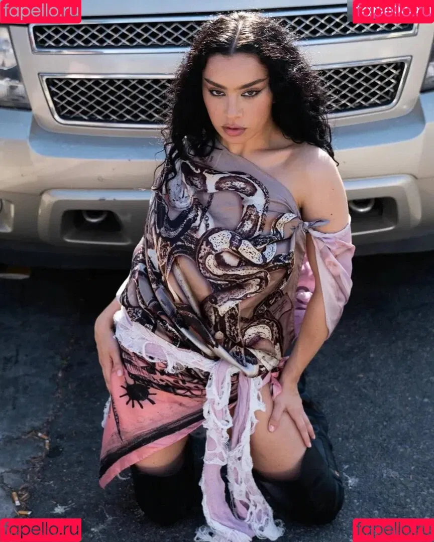 Charli XCX / charli_xcx / charlignarly Onlyfans Photo Gallery 