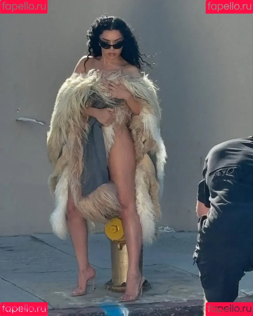 Charli XCX / charli_xcx / charlignarly Onlyfans Photo Gallery 