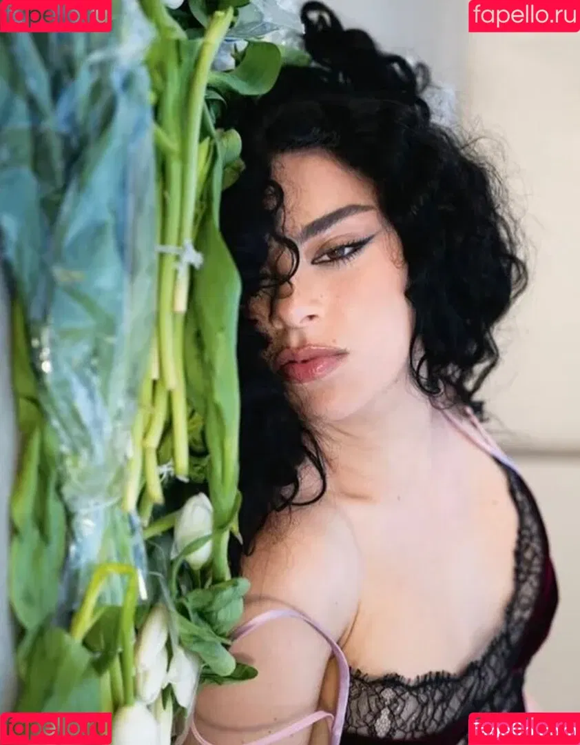 Charli XCX / charli_xcx / charlignarly Onlyfans Photo Gallery 